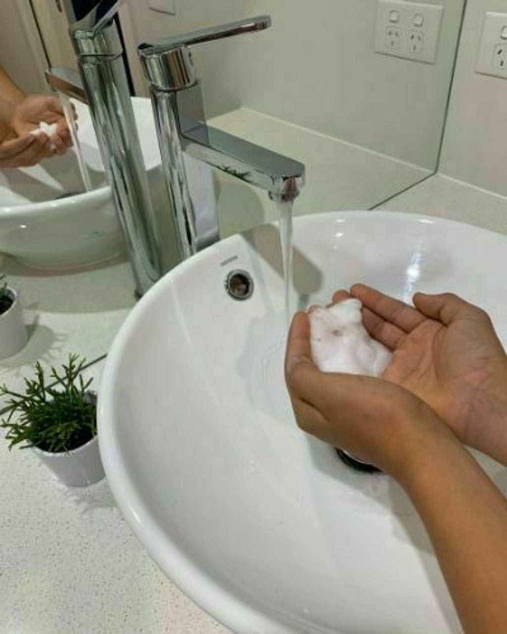 Fresh Vanilla Foaming Handwash Refill Tablets - Naturally Anti-Bacterial (Vegan)